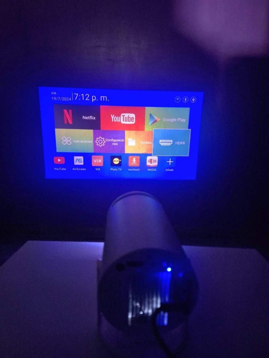 PROYECTOR SMART CON PROGRAMACIÓN LIBERADA Y 20000 JUEGOS