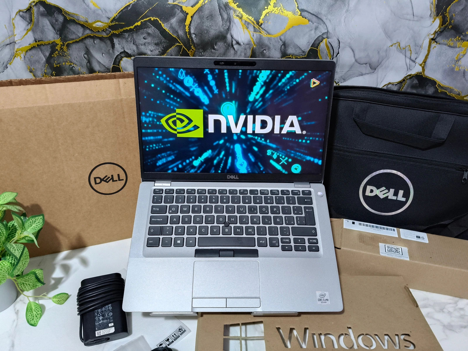 Laptop Dell 5411/ 10ma. Generación /16 GB. De RAM / 500 NVMe M2. Hermosa.!
