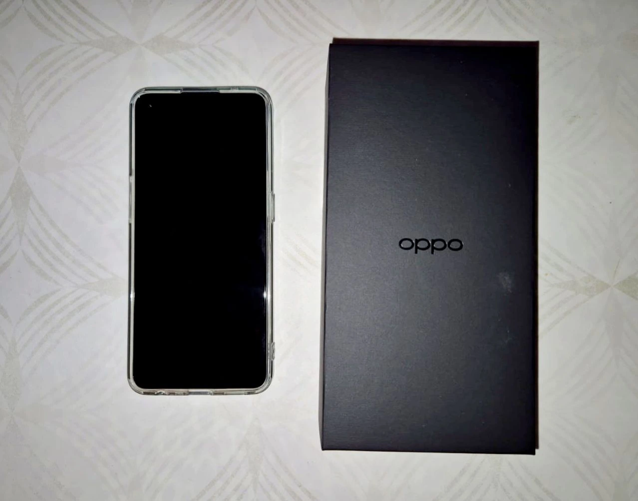 Oppo - Reno 7