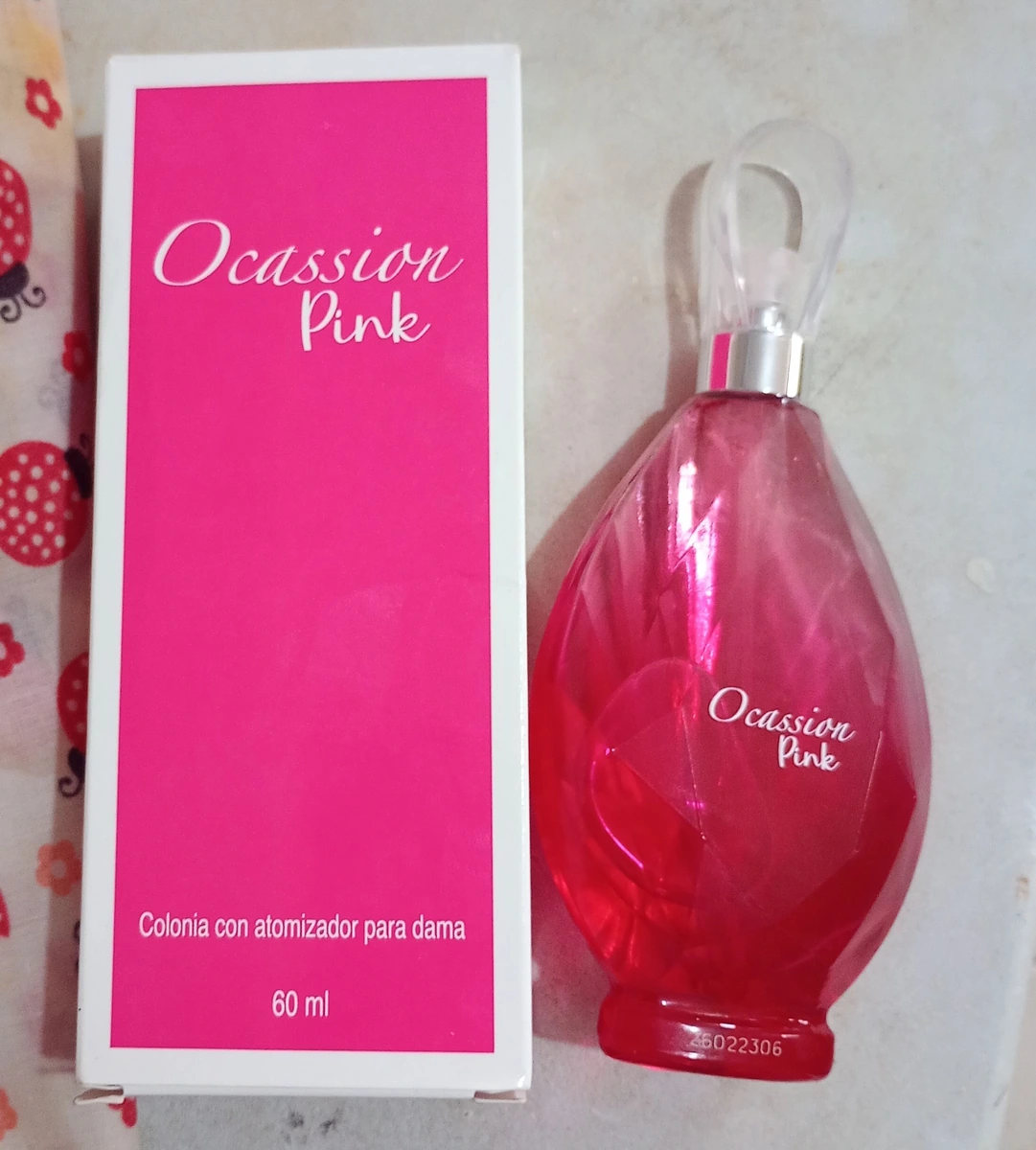 Vendo perfume nuevo de dama a  class=