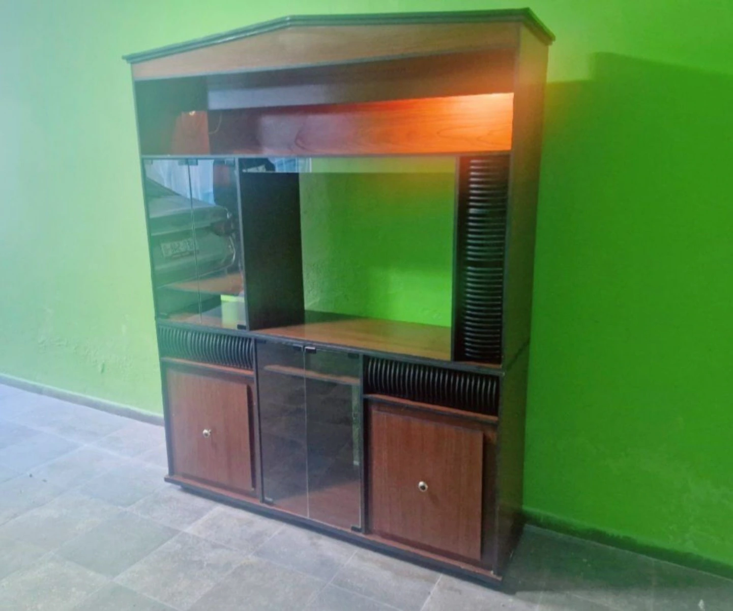 Hermoso mueble para tú tv ó lo que quieras.