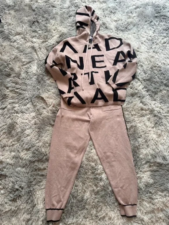 CONJUNTO PANTALON Y SUETER