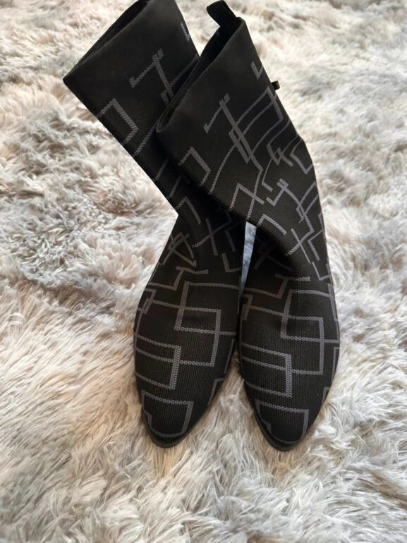 BOTAS DE PISO