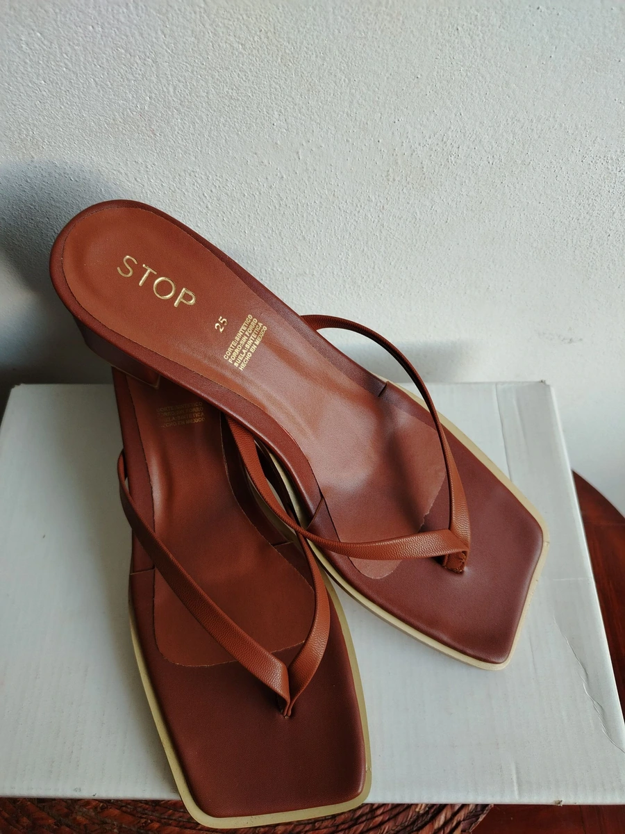 Zapatilla café estilo pata de gallo  tacón medio No. 5
