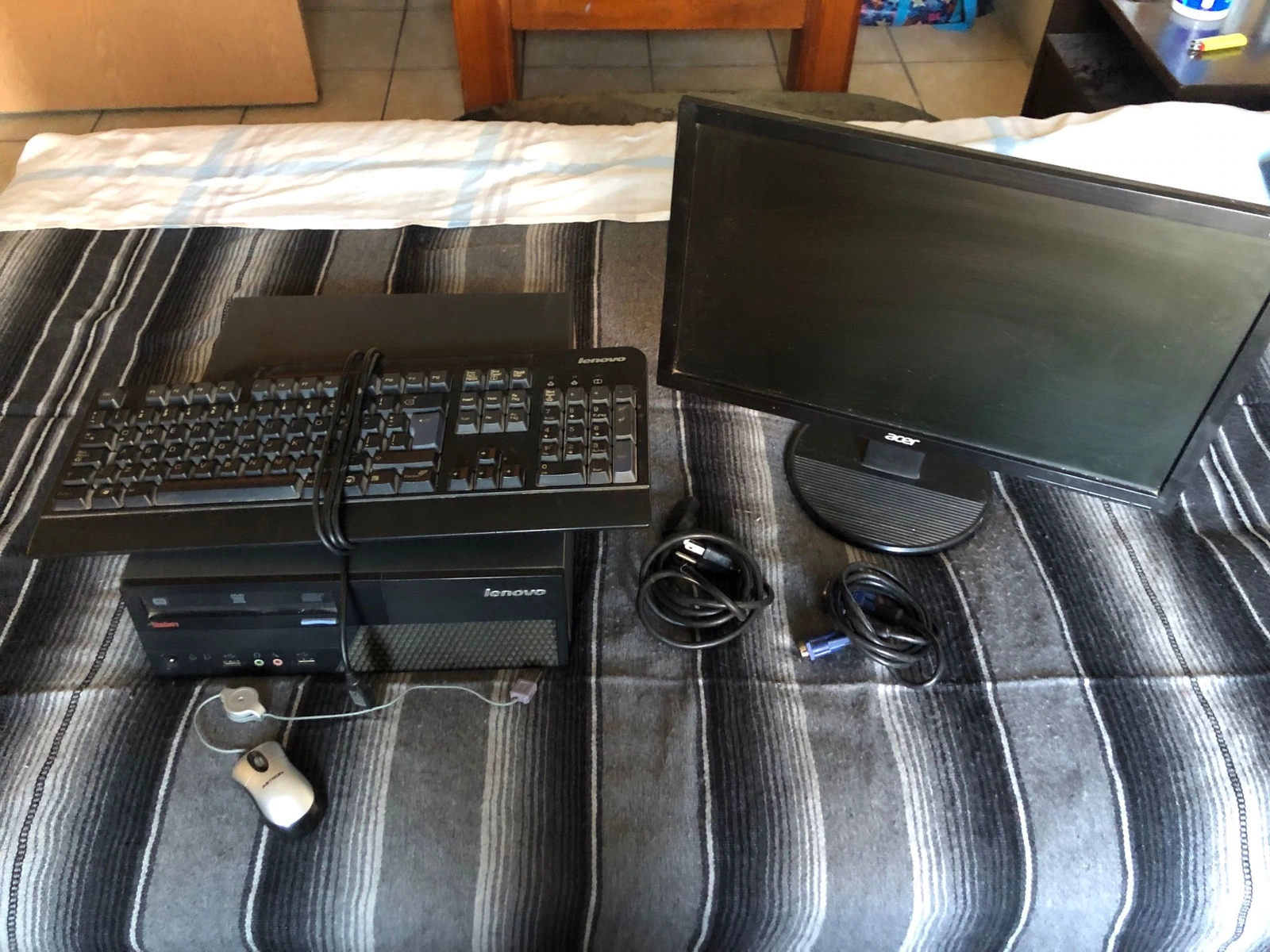 Computadora y todo el set, pc Lenovo Thinkcentre m58e