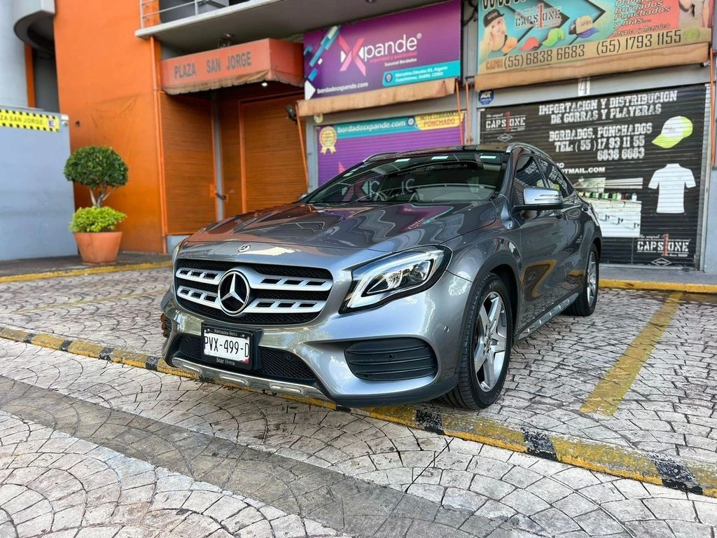 MERCEDES BENZ GLA 250 SPORT 2019 EQUIPO AMG