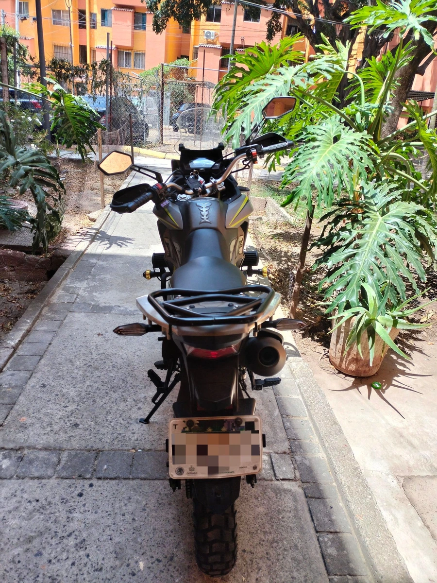Moto gts 300