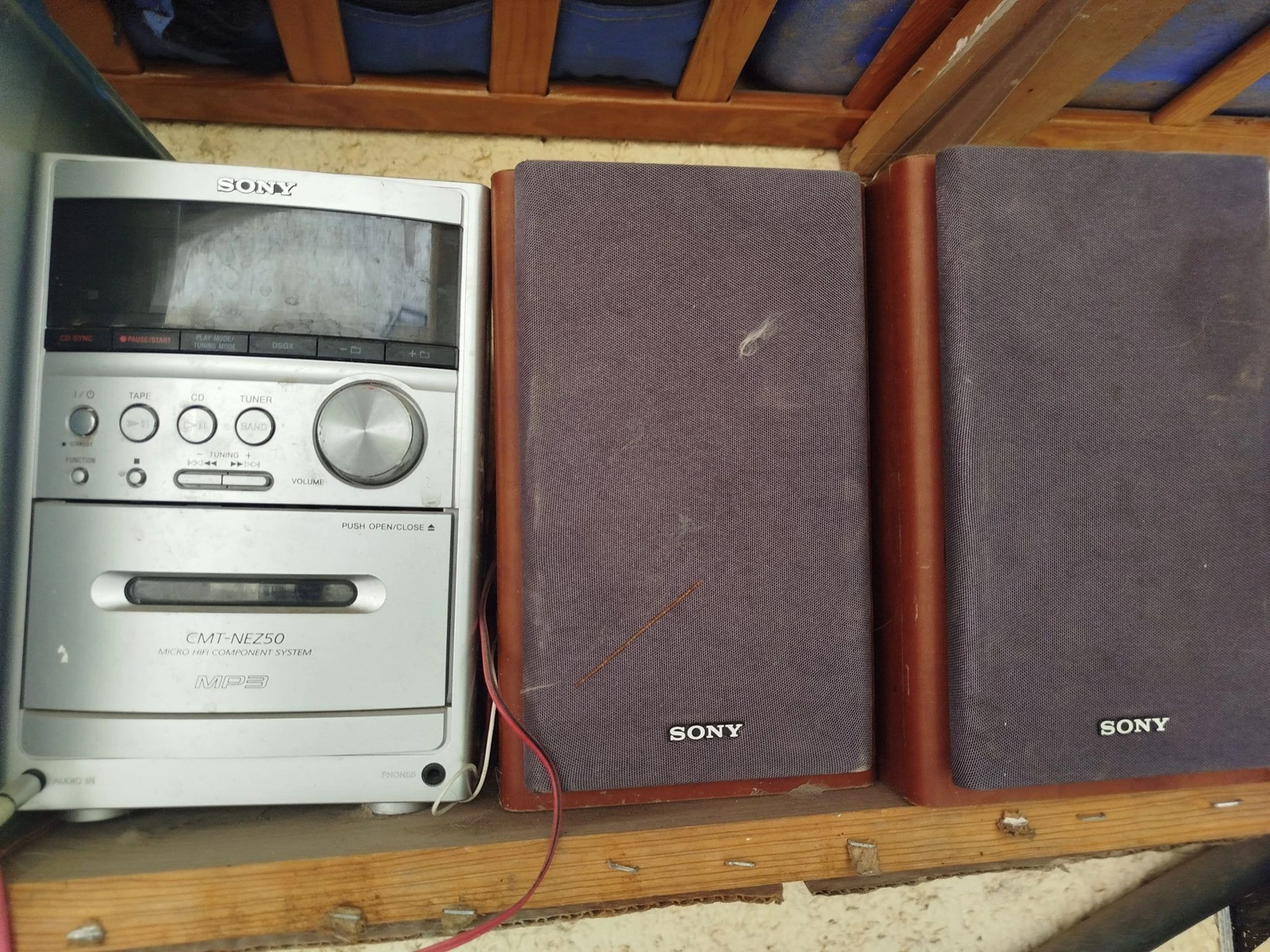 Stereo con cd , cassette y cable aux