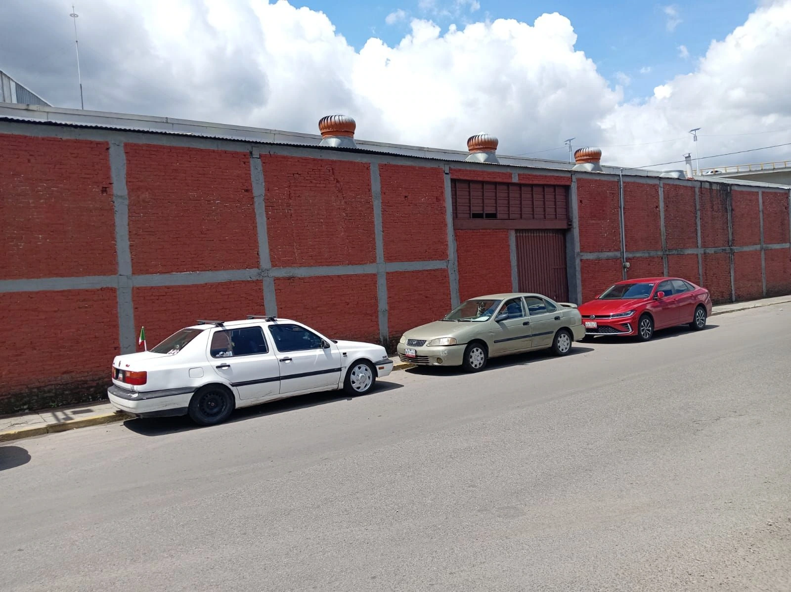 BODEGA EN RENTA FRENTE A CHEDRAUI DE ALFREDO DEL MAZO
