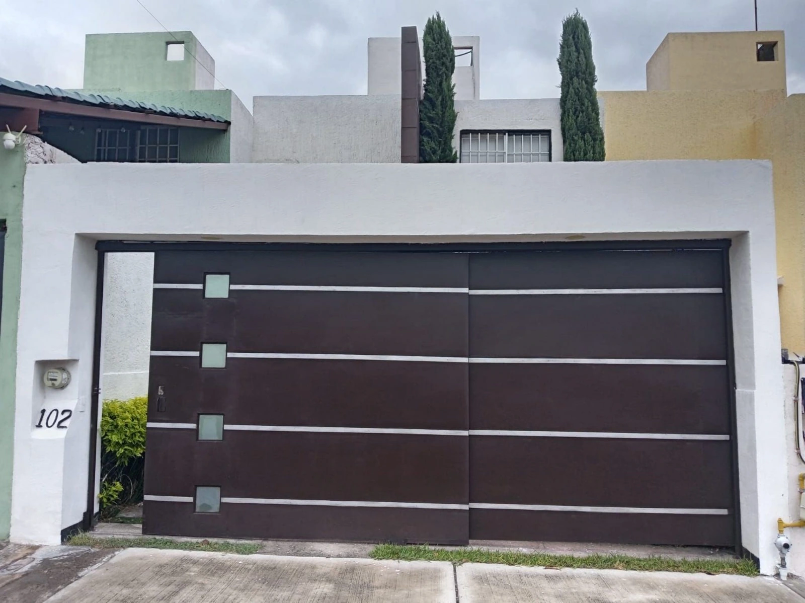 Bonita Casa Seminueva en ubicación privilegiada