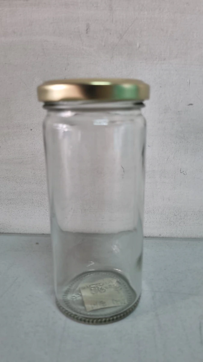 Frascos de vidrio con tapa metálica