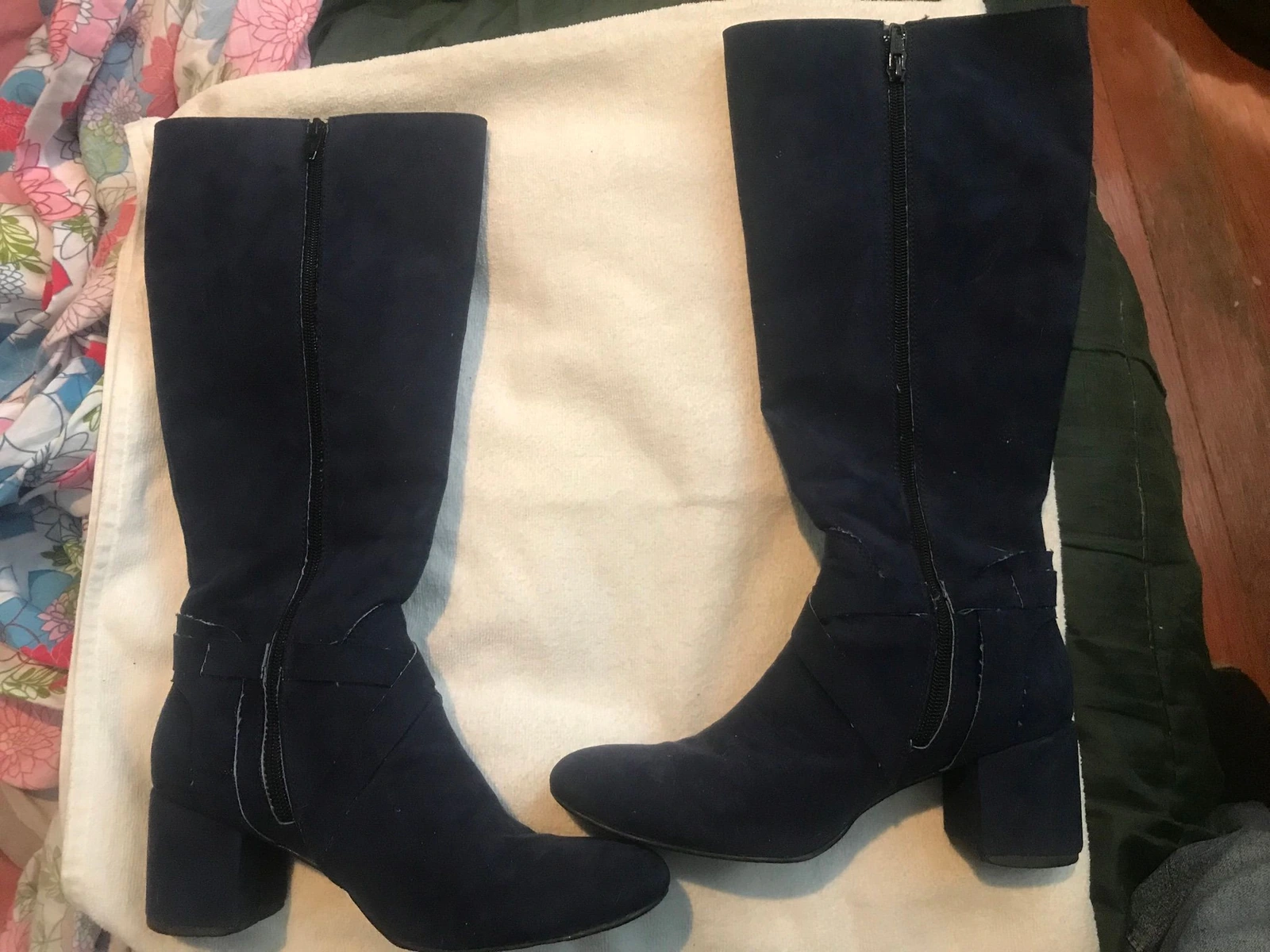 Botas azules 24.5 , figura de colección , botines sfera 24.5
