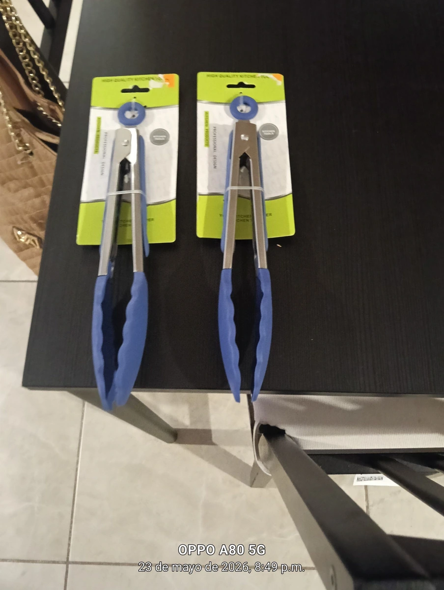 Se venden pinzas para la cocina