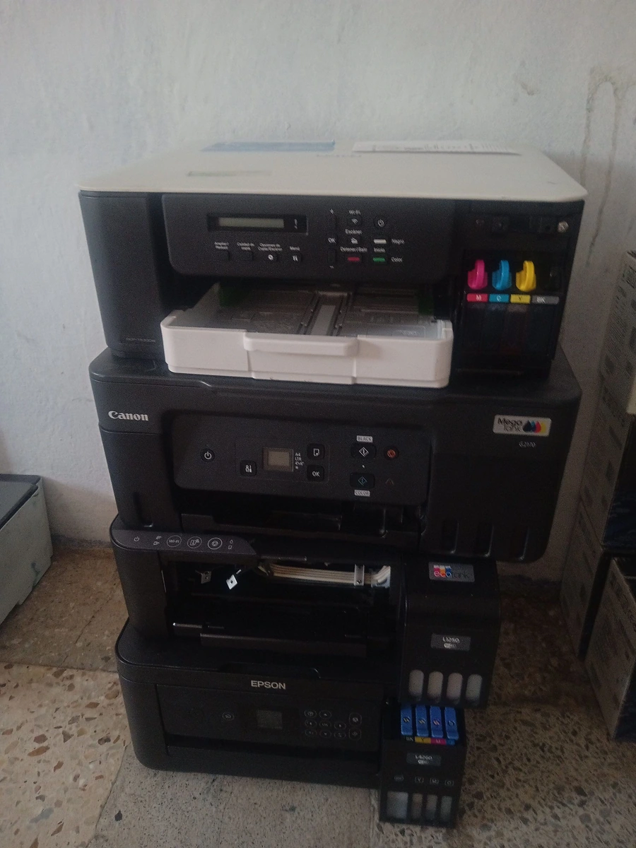 Impresoras nuevas de exhibición de líquidacion de tiendas departamentales con sistema de tinta continuo de fábrica sin caja.
