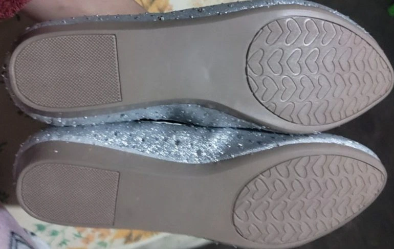 Zapatos totalmente nuevos