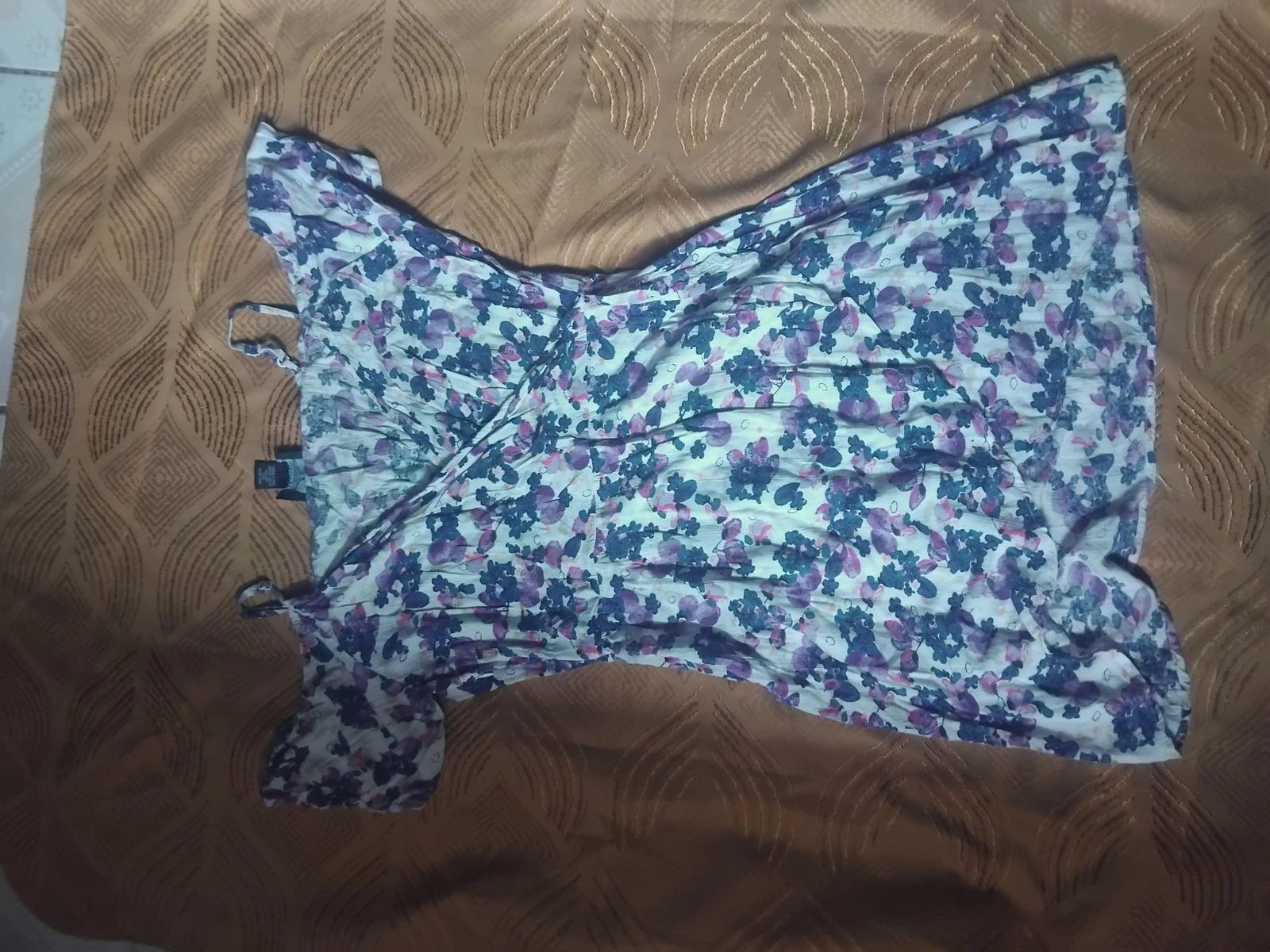 Lote de 3 vestidos