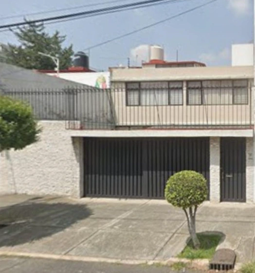 VENDO CASA DE 351m², EN COL. LETRAN DEL VALLE, CERCA DE METRO DIVISIÓN DEL NORTE