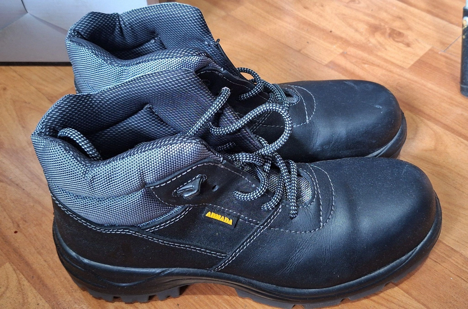 Botas