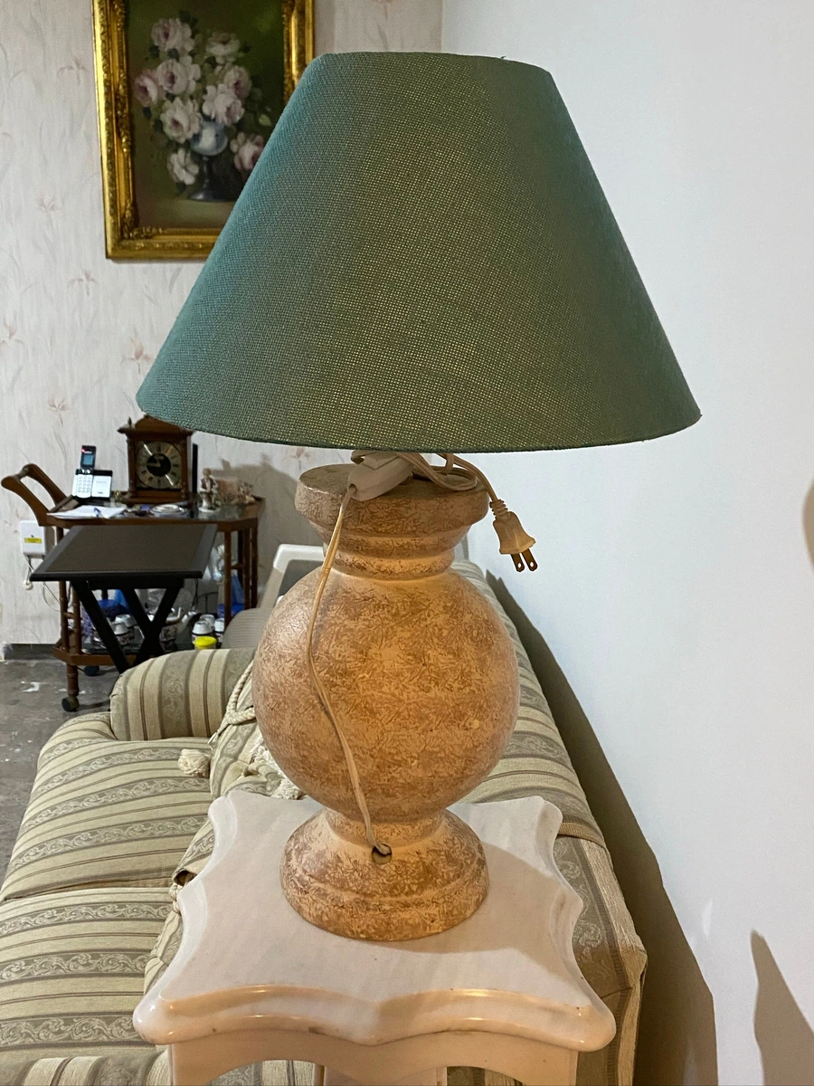 LÁMPARA DE CANTERA AUTÉNTICA DE TONALÁ. PINTADA A MANO.