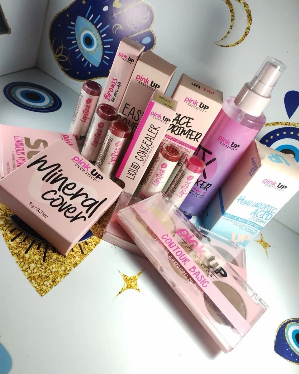 MAQUILLAJE PINK UP.