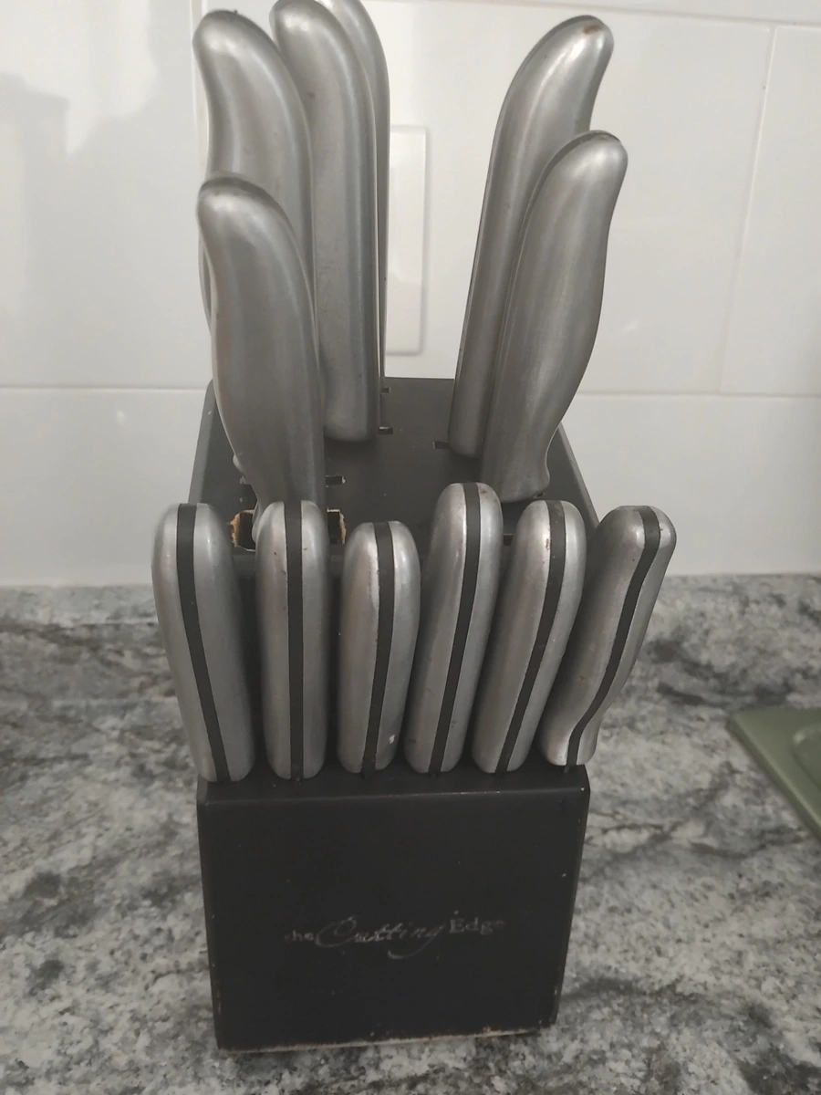 Varios - Cuchillos, Casa de perro, raqueta, botas, exprimidor, comedor
