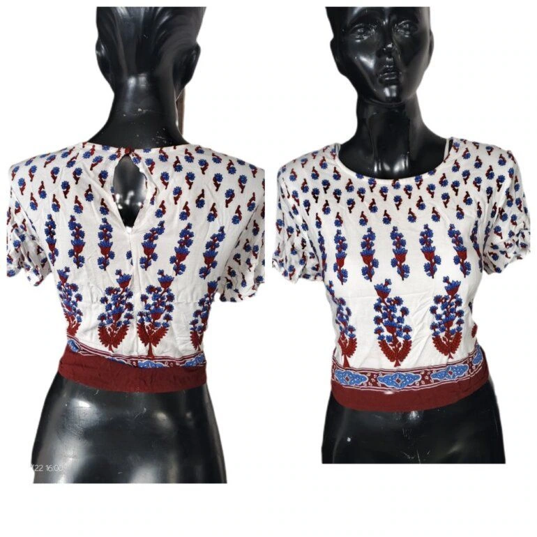 CROP TOP CORTO ARTESANAL MANGA CORTA