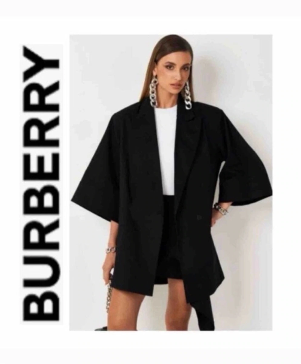 Camisola/Ensamble. BURBERRY