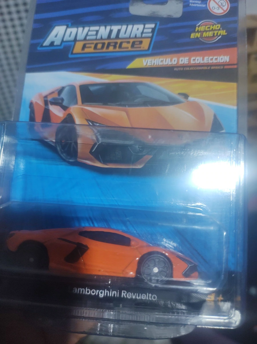 Maisto Lamborghini revuelto del tamaño de los hotwheels Av pantitlan y Sor Juana