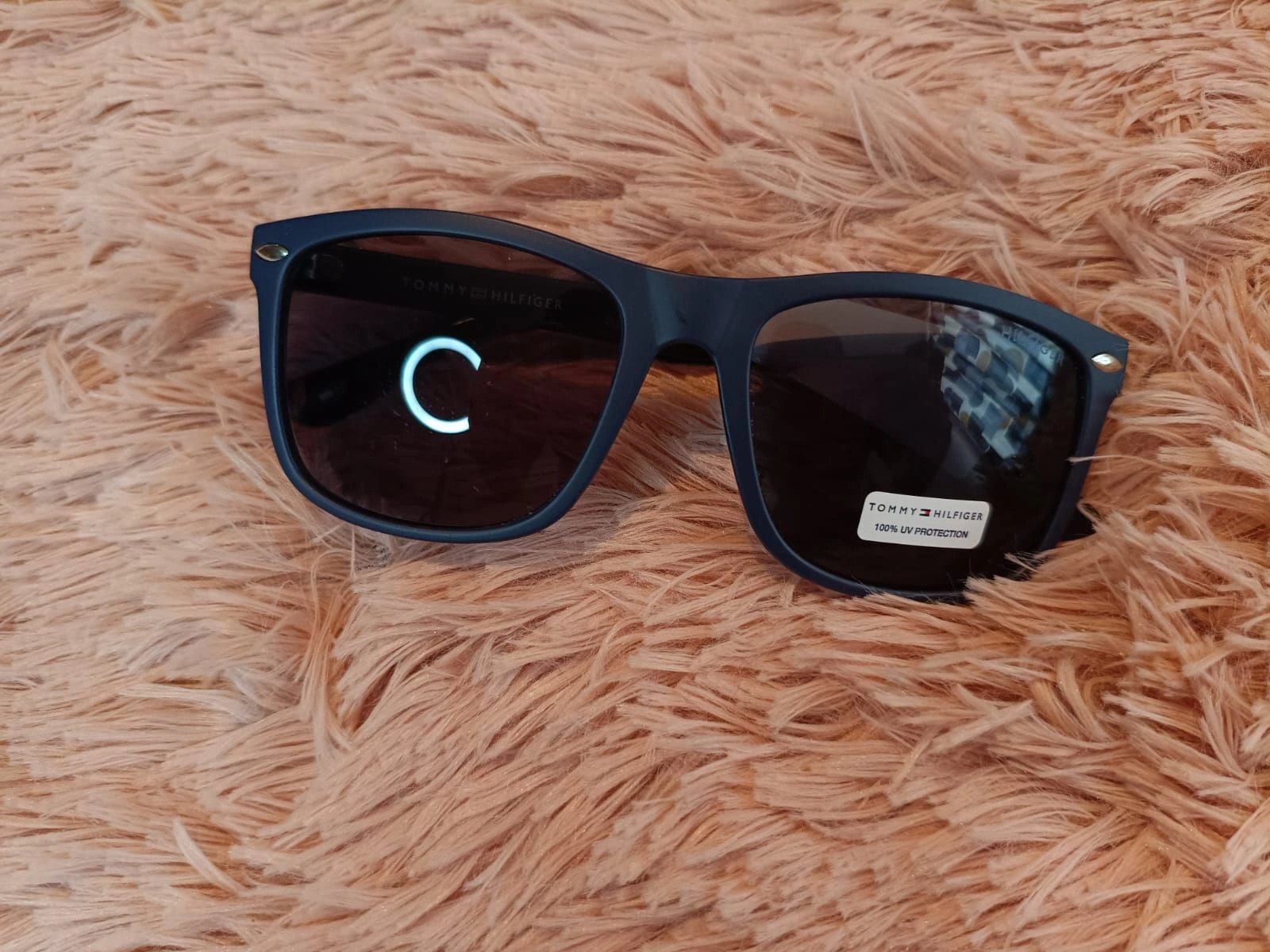 LENTES DE SOL PARA CABALLERO. TOMMY HILFIGER
