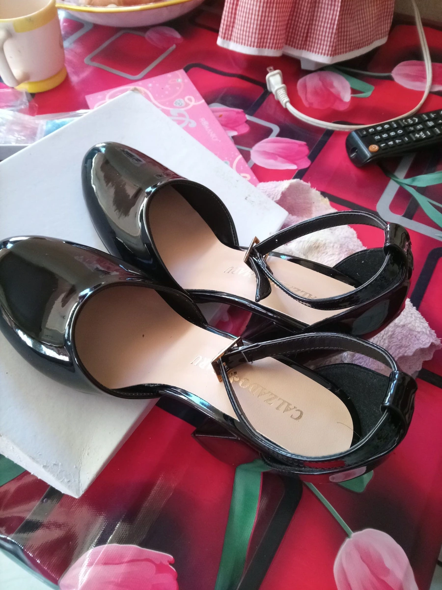 Zapatillas de charol