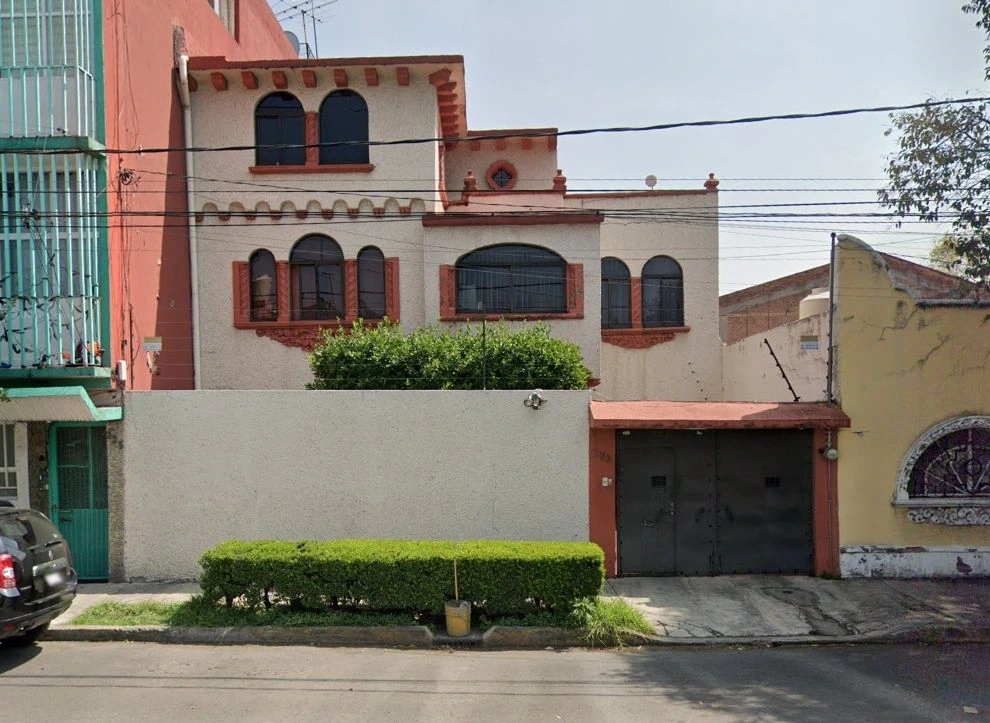 CASA EN VENTA EN CLAVERIA, AZCAPOTZALCO