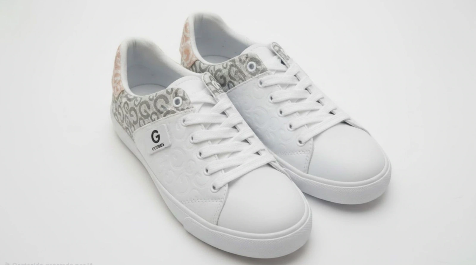 Tennis blancos guess