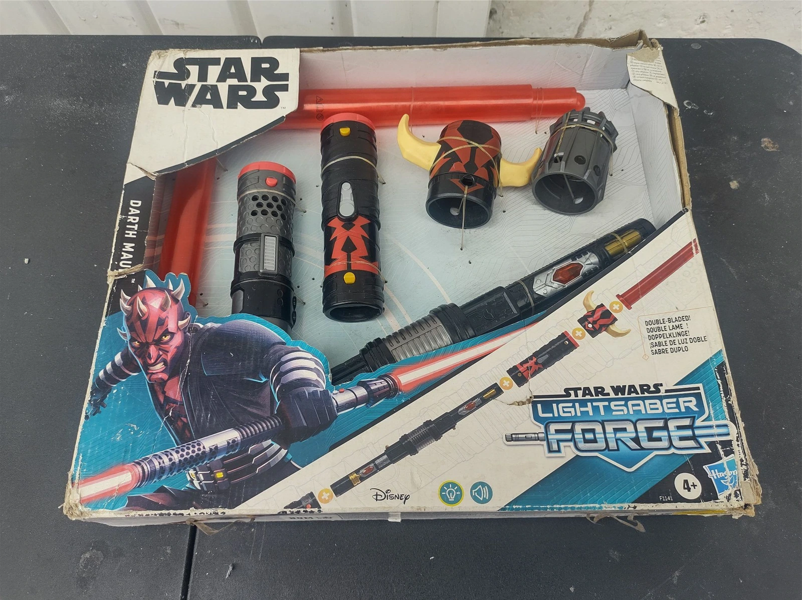 Sable de luz star wars Darth Maul Av pantitlan y Sor Juana