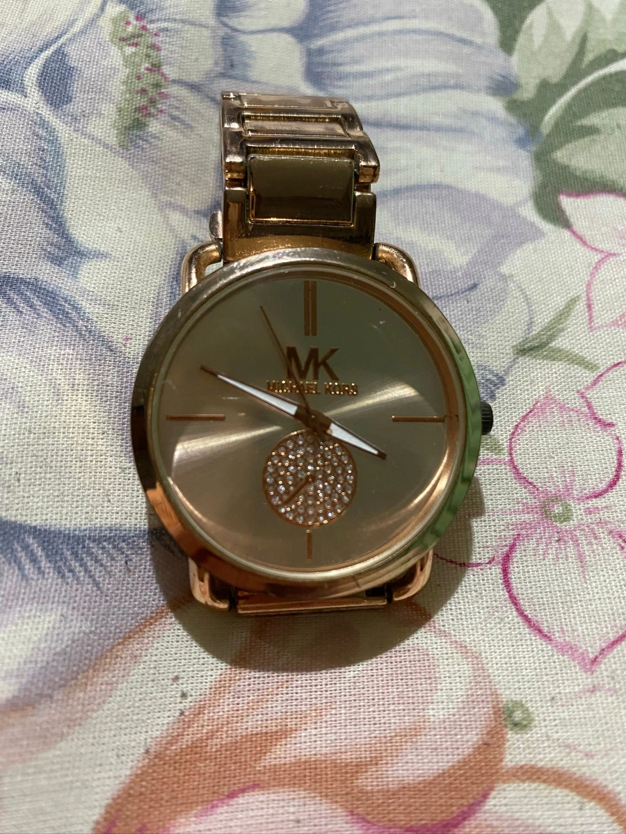 REMATE!! Bonito reloj en buen estado. Se entrega en CDMX