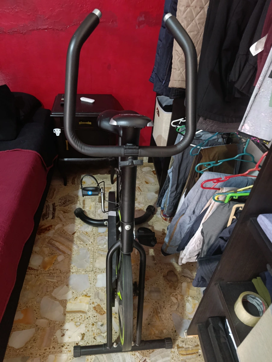 Se vende bicicleta fija
