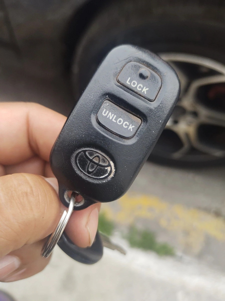 Llave automotriz de Toyota control Av Pantitlán y sor Juana