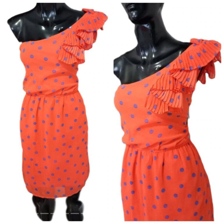 vestido con linares fresco un tirante olan