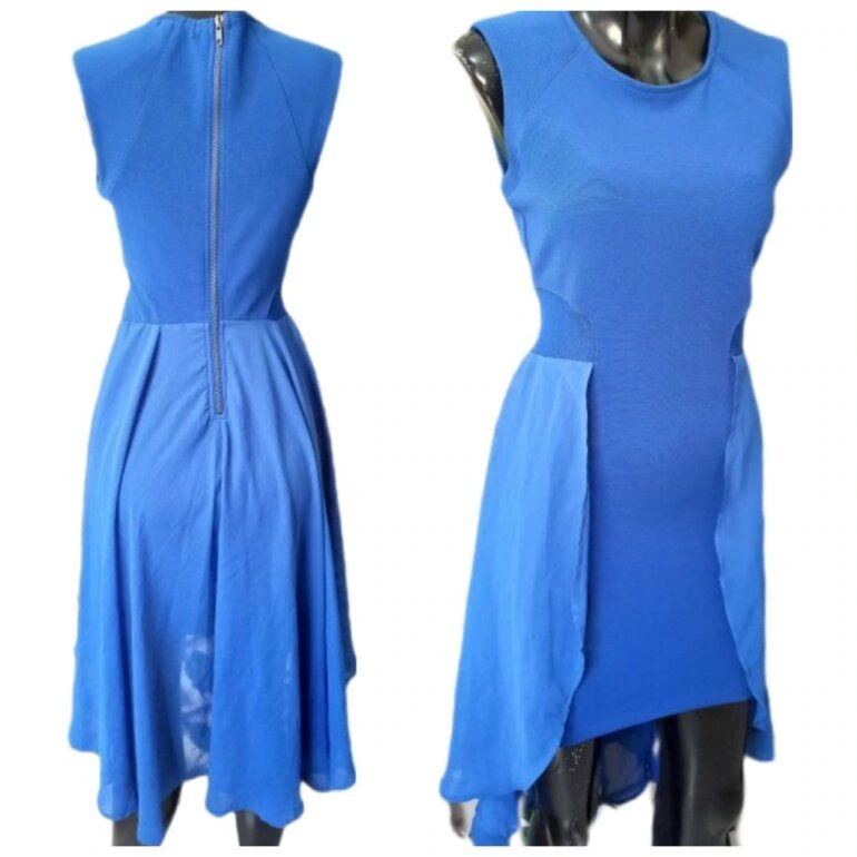 vestido ajustado corto con cauda elegante cierre