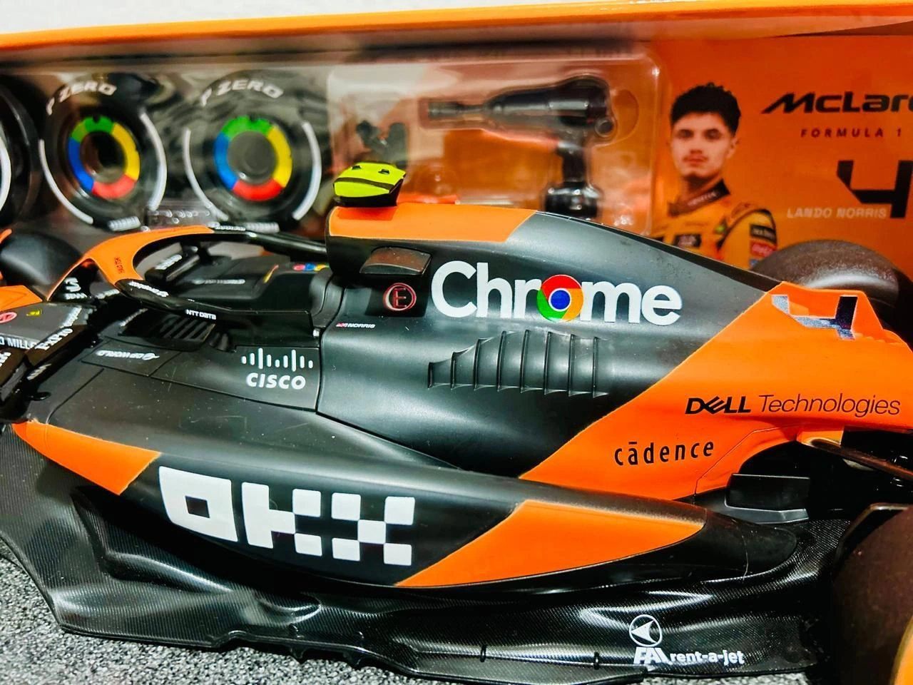 Auto Lujo F1 escala