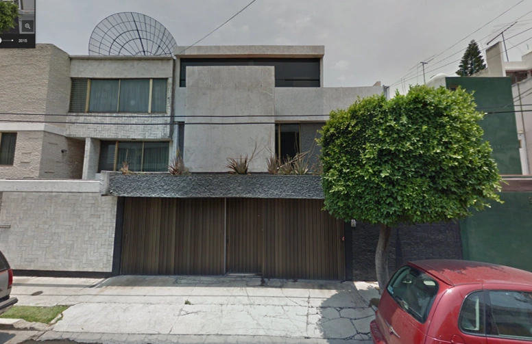VENDO CASA CON 202 m², EN COL. LINDAVISTA, CERCA DE AVENIDAS PRINCIPALES