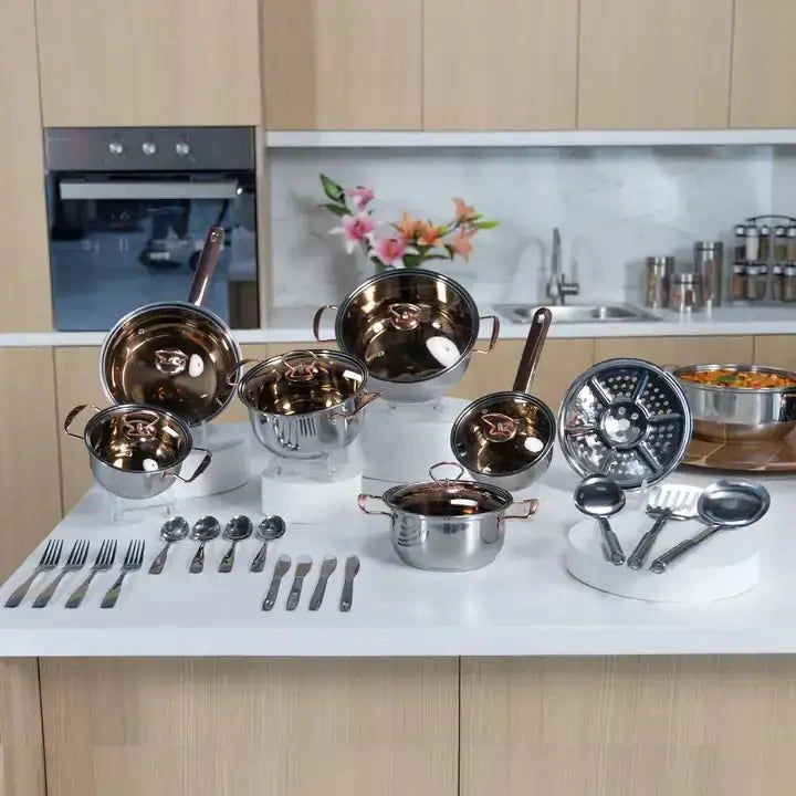 Batería de cocina Sofía Deluxe Gold 28pz