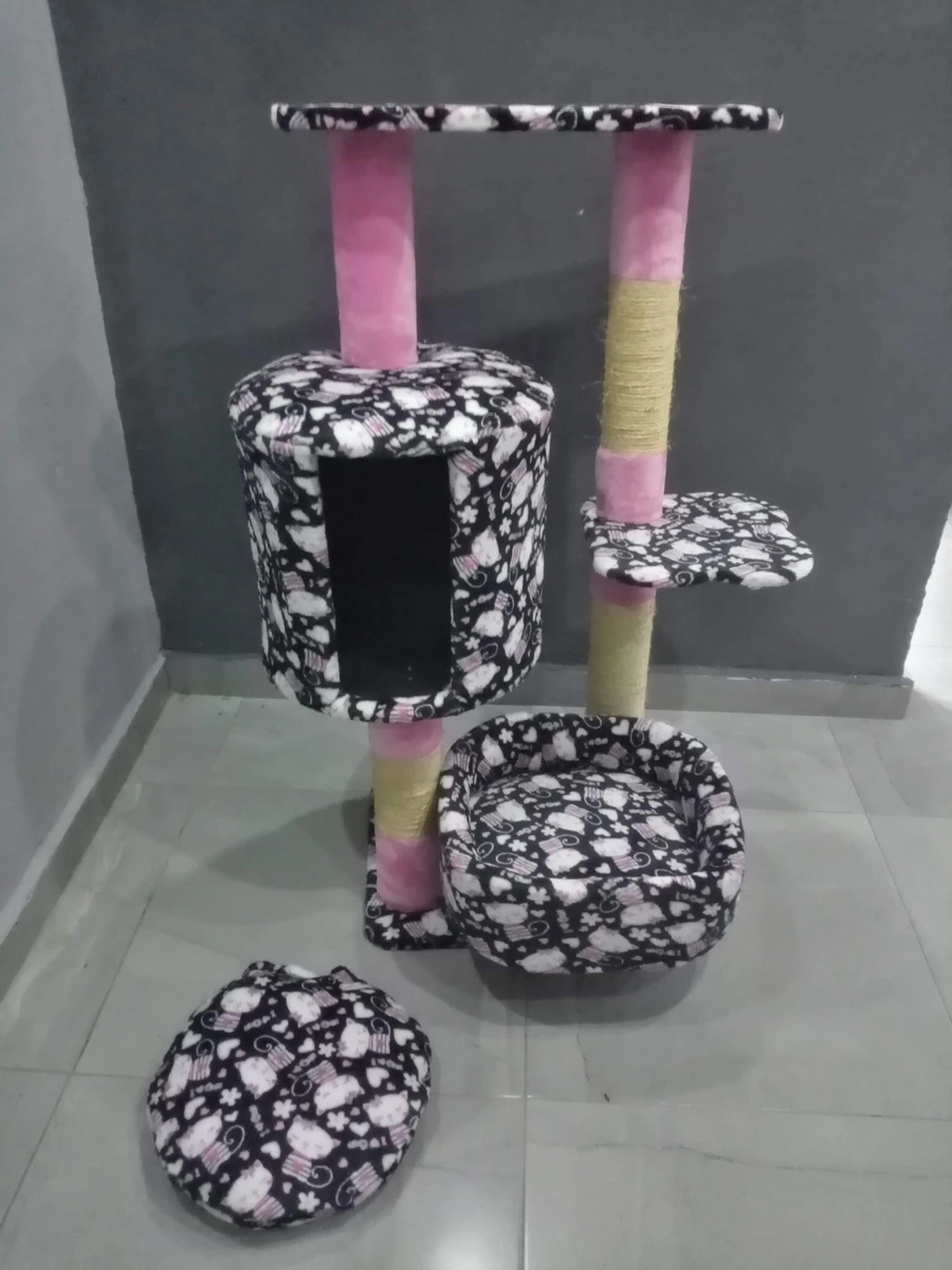 Rascadero modelo sarai