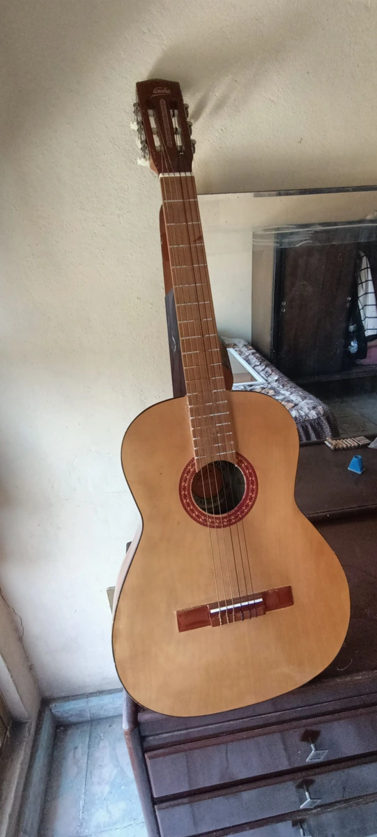 Guitarra acustica clasica
