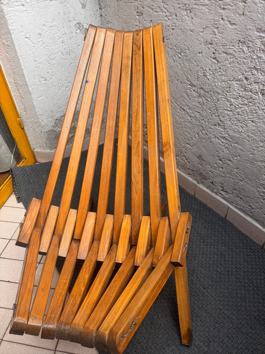 Silla para exterior de madera