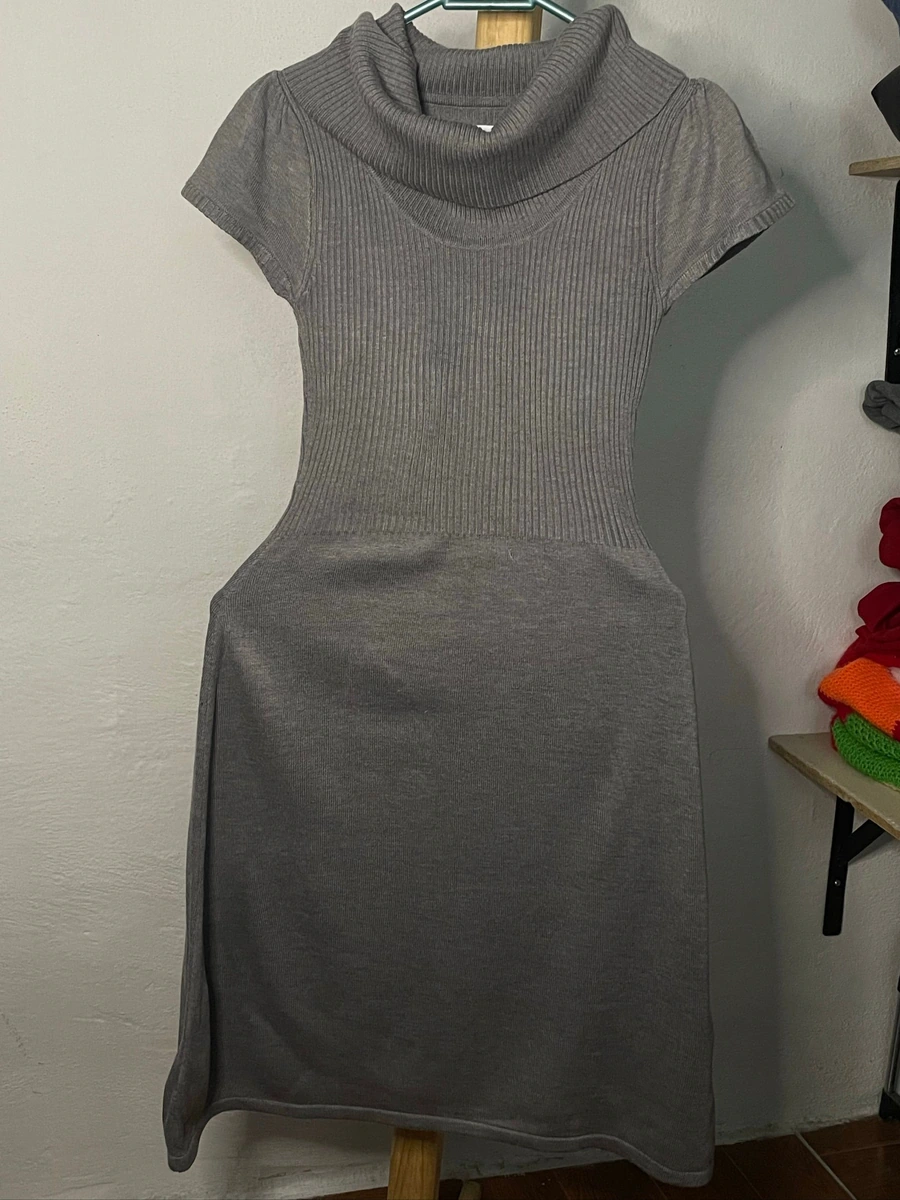 Vestido gris de mujer 🩶