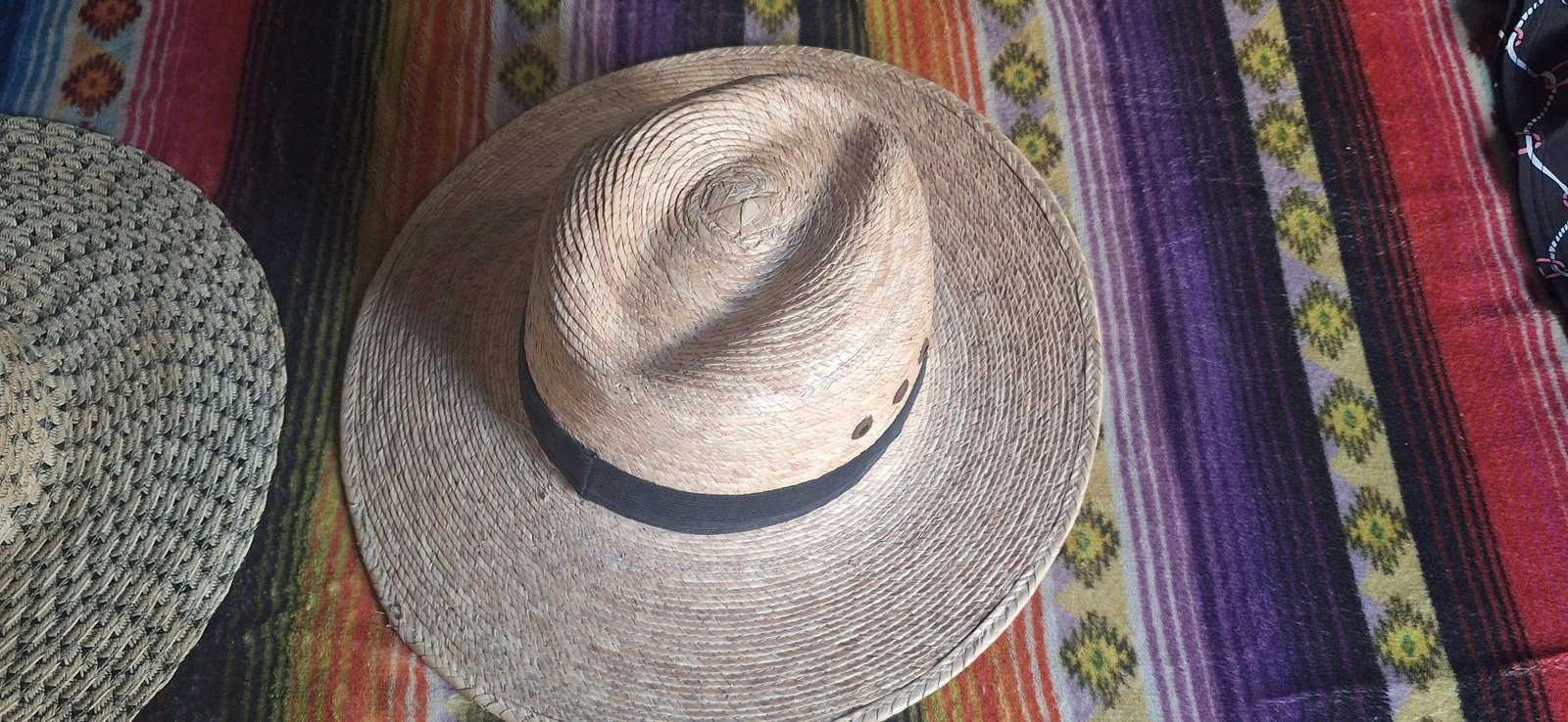Dos sombreros de playa