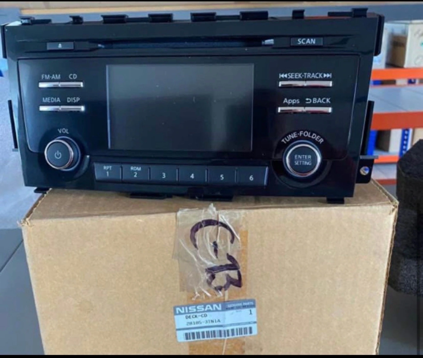 Stereo original para Nissan nuevo en caja