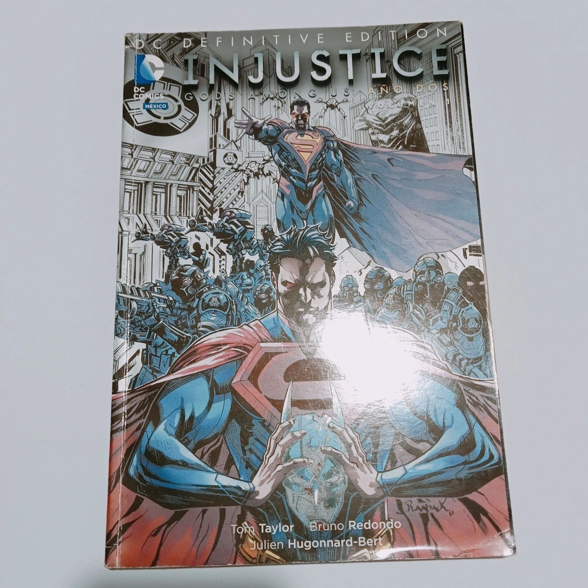 Cómic Injustice gods among us año dos volumen 1