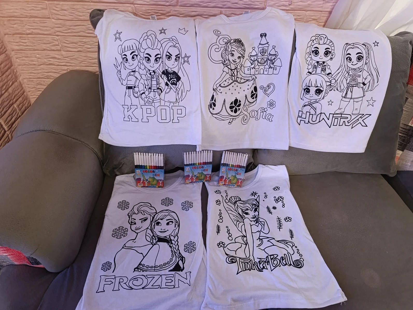 Playeras para niño y niña para colorear