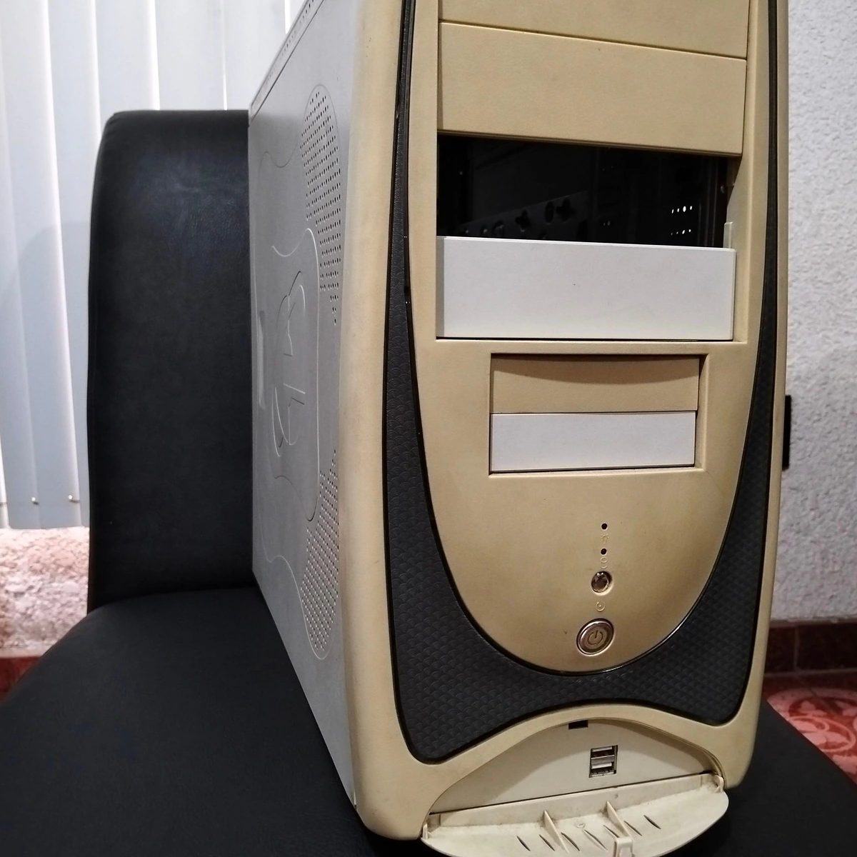 Gabinete Retro Carcasa